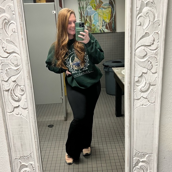 Meet your Posher, Rachel - Picture 5 of 8